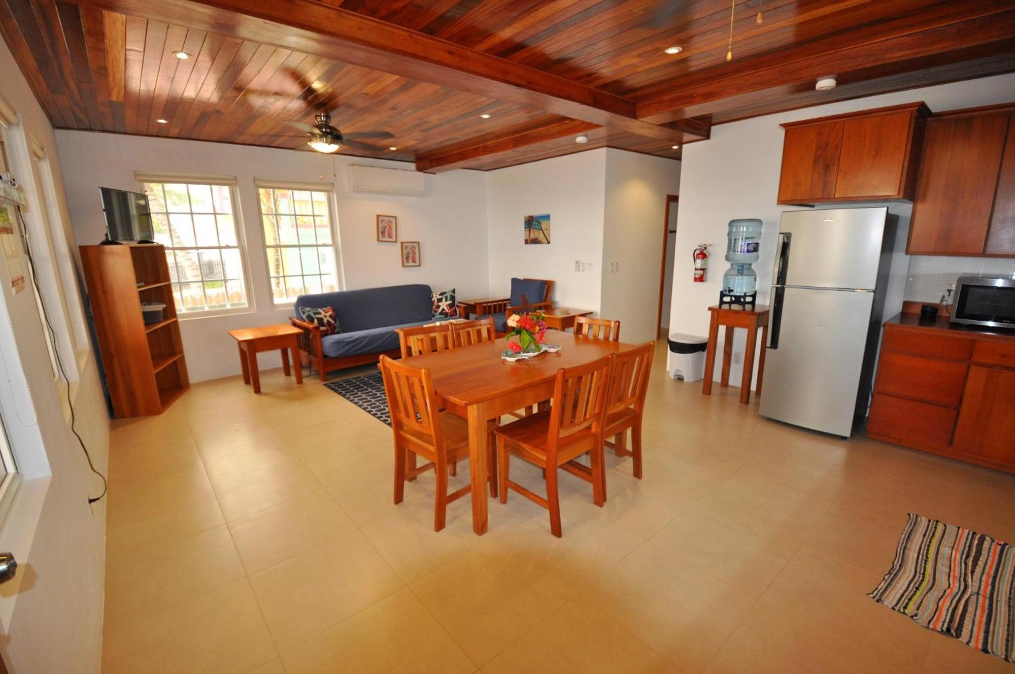 Velento Oceanfront #2 Villa Caye Caulker Exterior photo